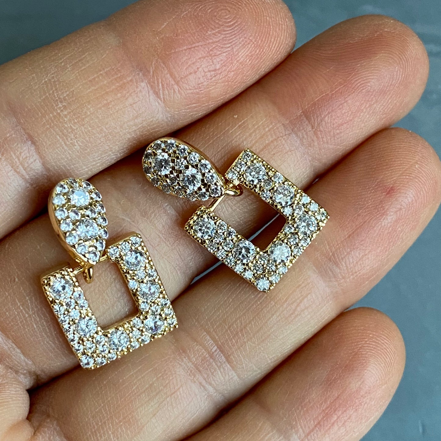 Choose 1 of 6 Styles!